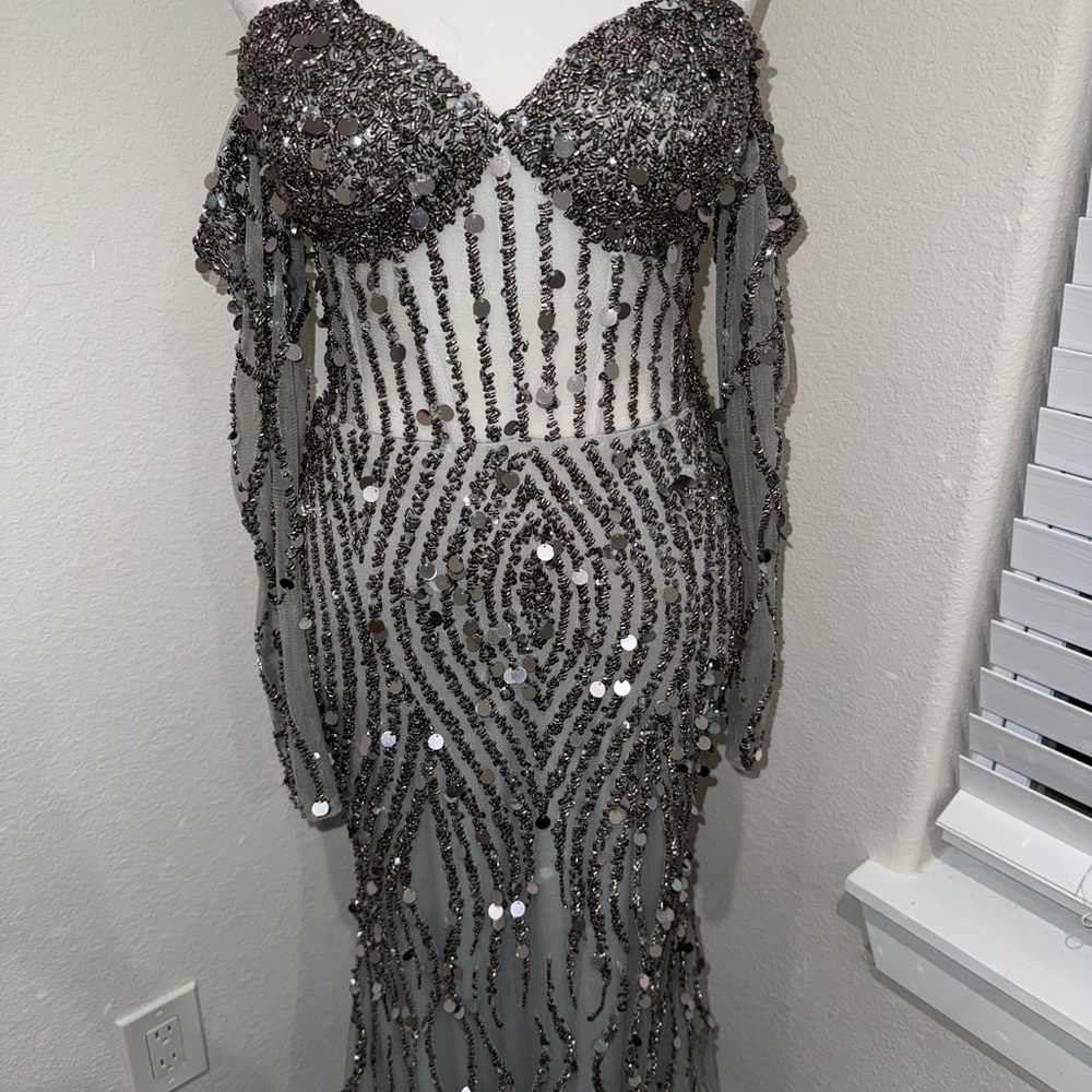Silver/black Prom Dress